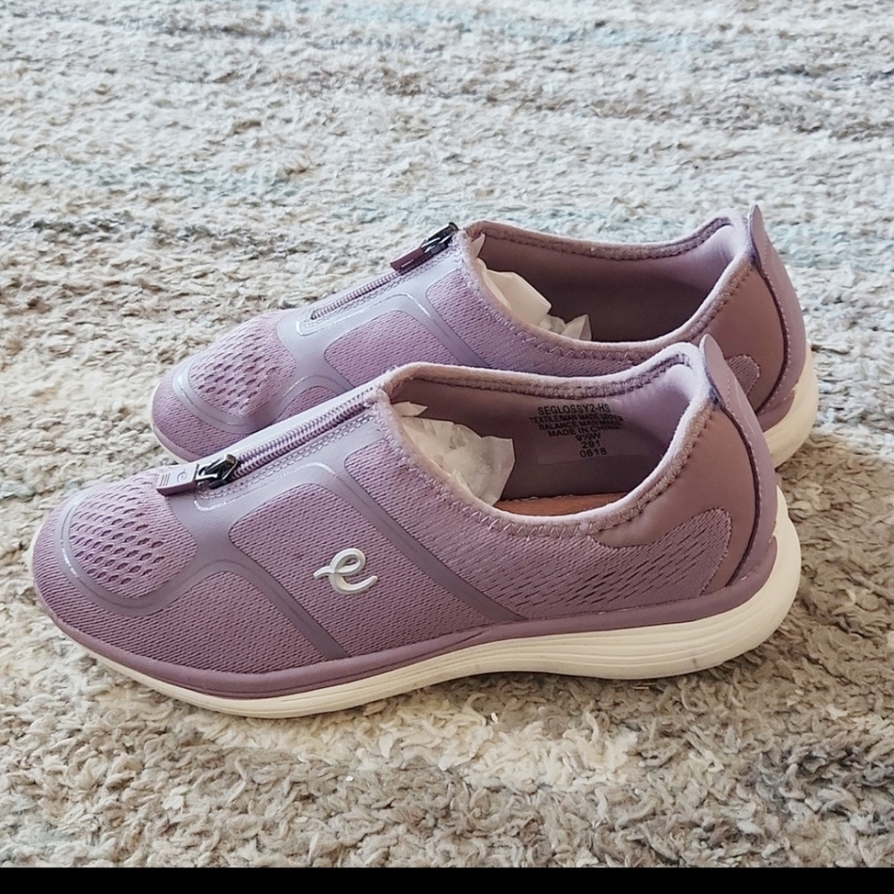 EASY SPIRIT lavender tennis shoes zip front
